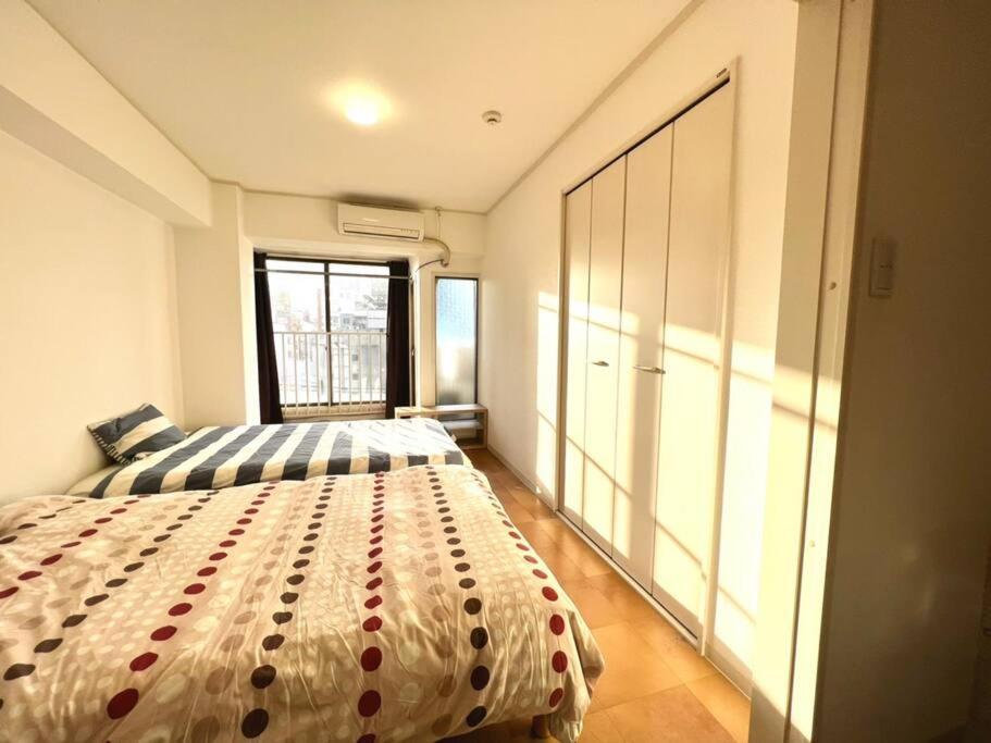 ２ Beds. Comfortable . Dotonbori / Kuromon Market. 오사카 외부 사진