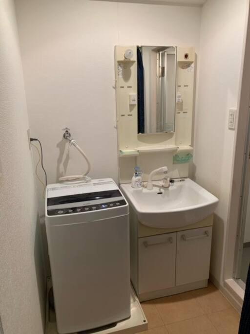 ２ Beds. Comfortable . Dotonbori / Kuromon Market. 오사카 외부 사진
