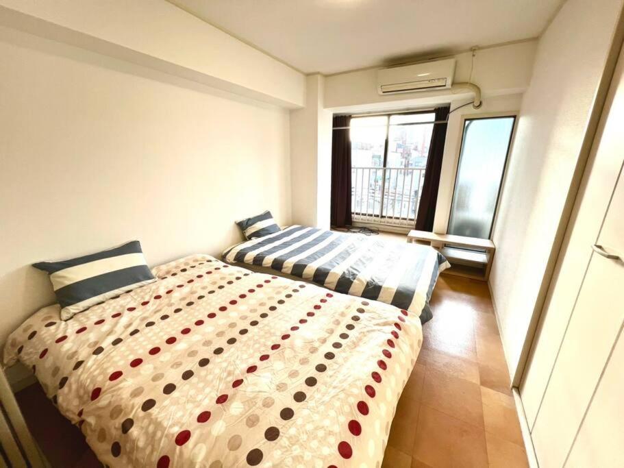 ２ Beds. Comfortable . Dotonbori / Kuromon Market. 오사카 외부 사진